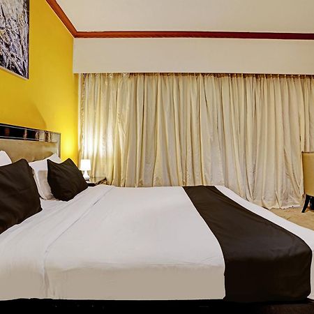 Townhouse 809 Royal Palms Hotel - Rose Collection Mumbai Exterior foto
