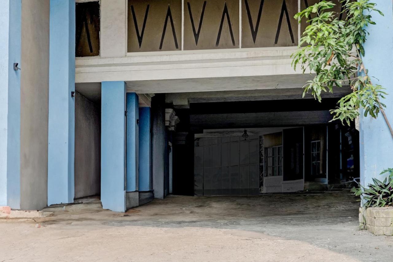 Townhouse 809 Royal Palms Hotel - Rose Collection Mumbai Exterior foto