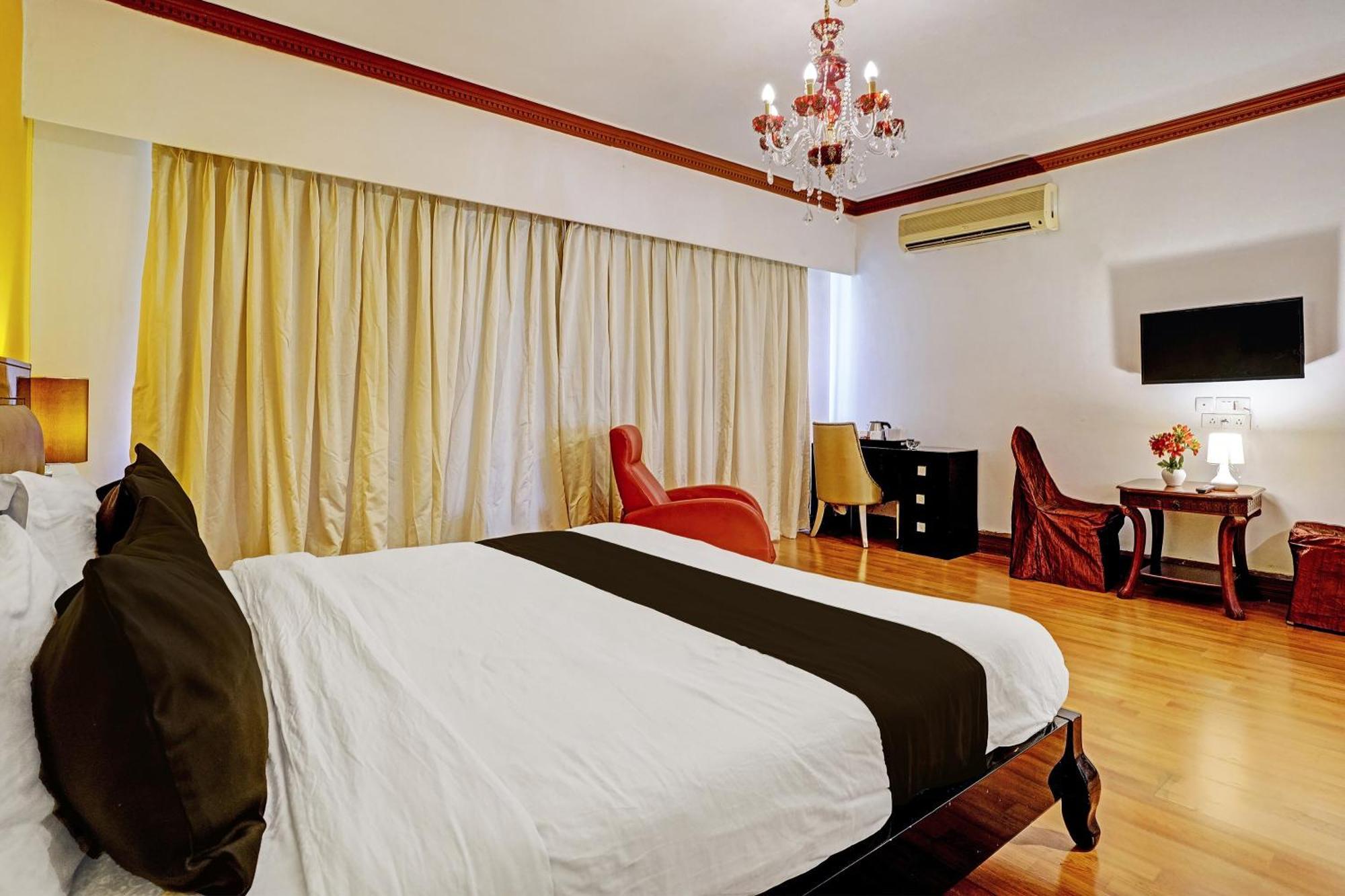 Townhouse 809 Royal Palms Hotel - Rose Collection Mumbai Exterior foto
