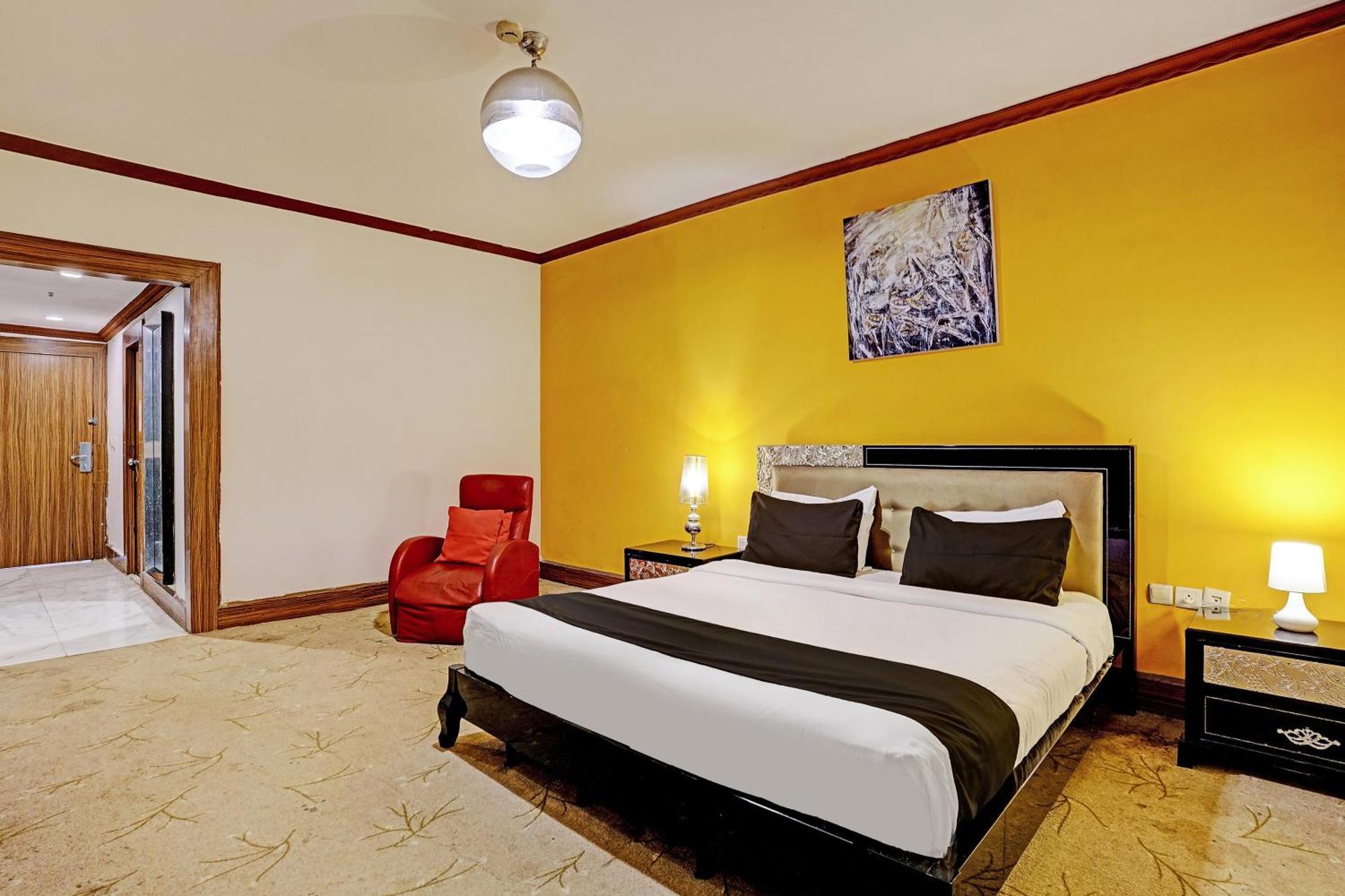 Townhouse 809 Royal Palms Hotel - Rose Collection Mumbai Exterior foto