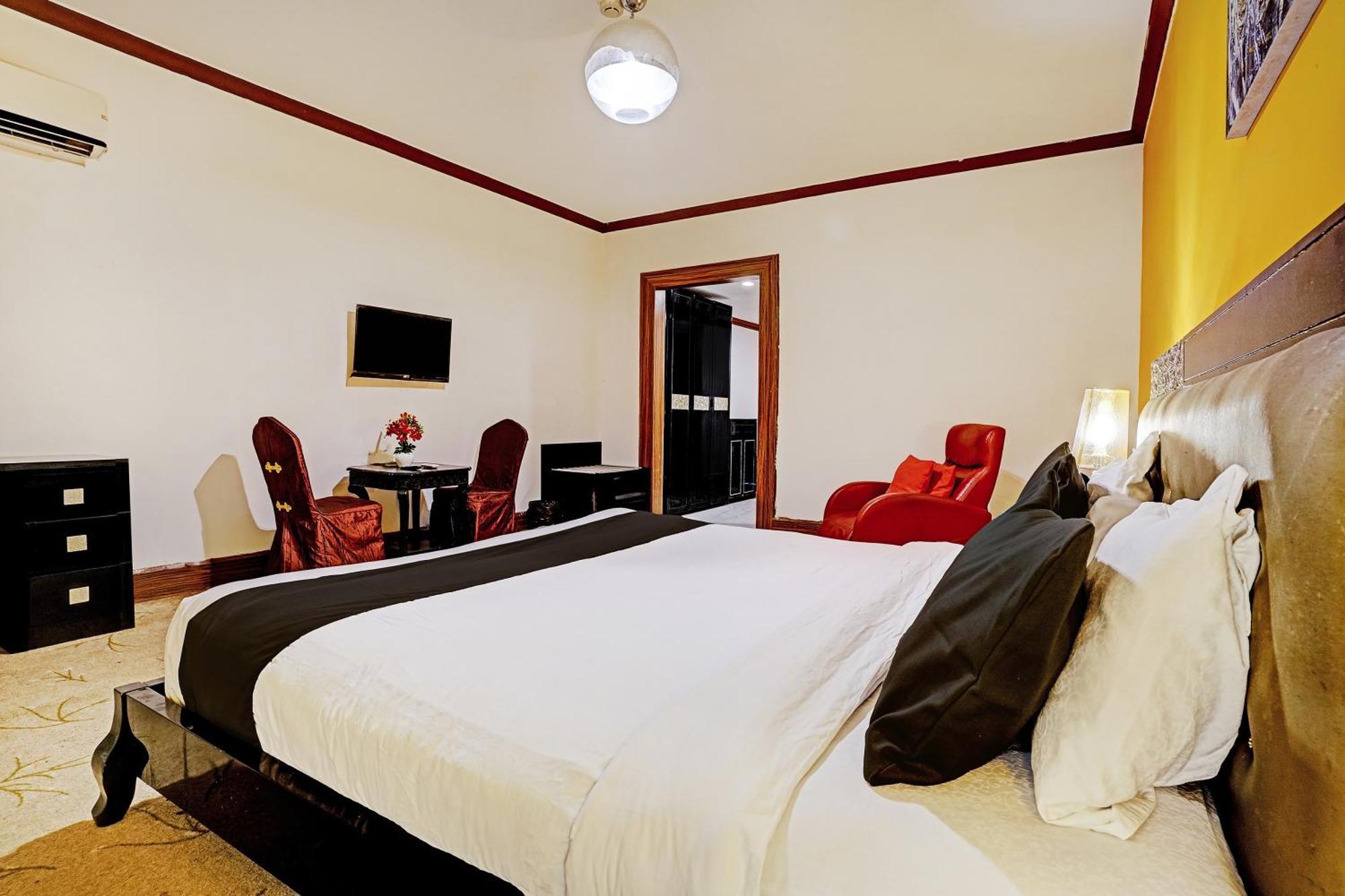 Townhouse 809 Royal Palms Hotel - Rose Collection Mumbai Exterior foto
